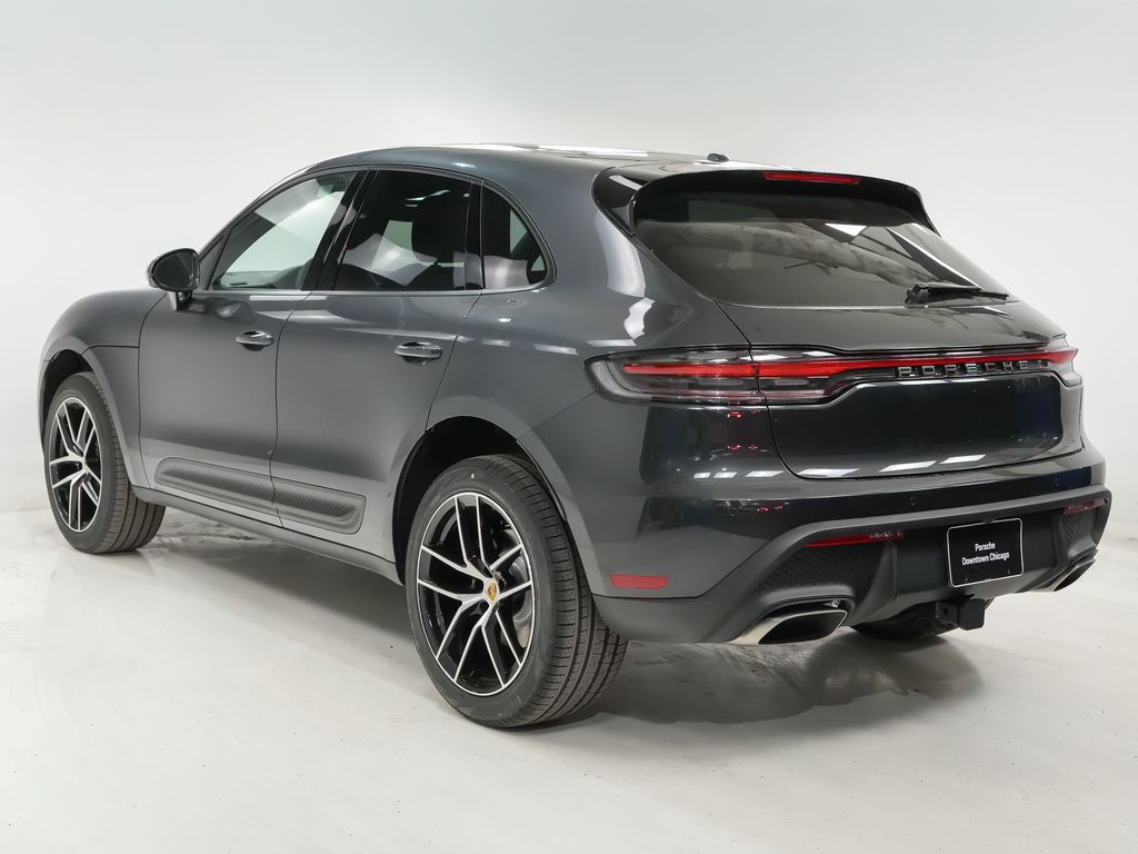 2026 Porsche Macan Base