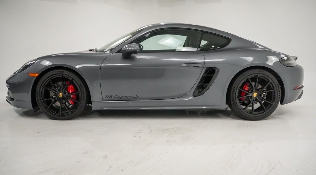2025 Porsche Cayman S photo 2