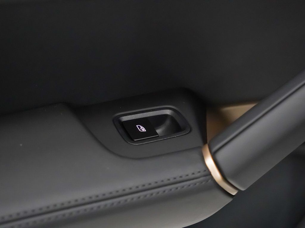 2026 Porsche Cayenne S E-Hybrid - Photo 16