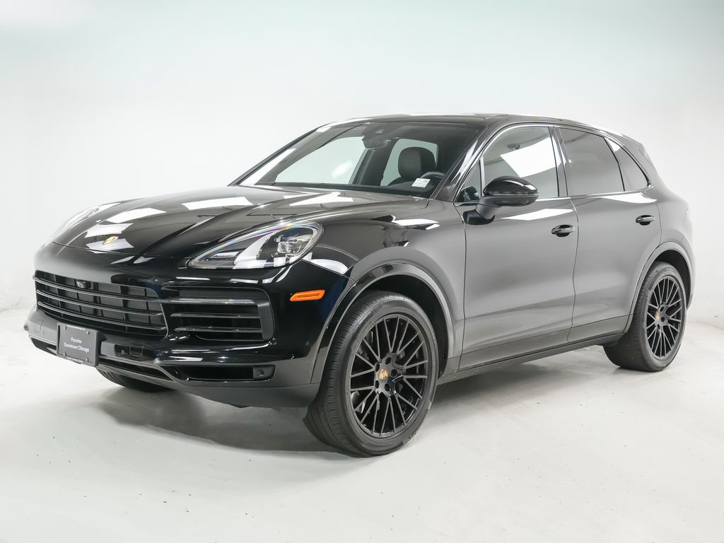2023 Porsche Cayenne Platinum Edition's photo