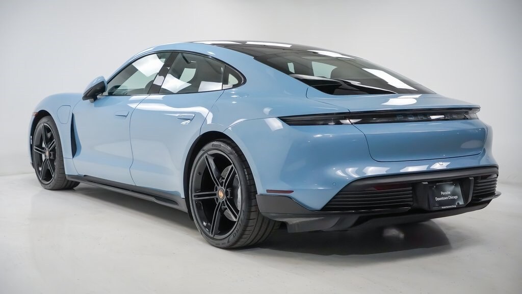 2024 Porsche Taycan 4S photo 3