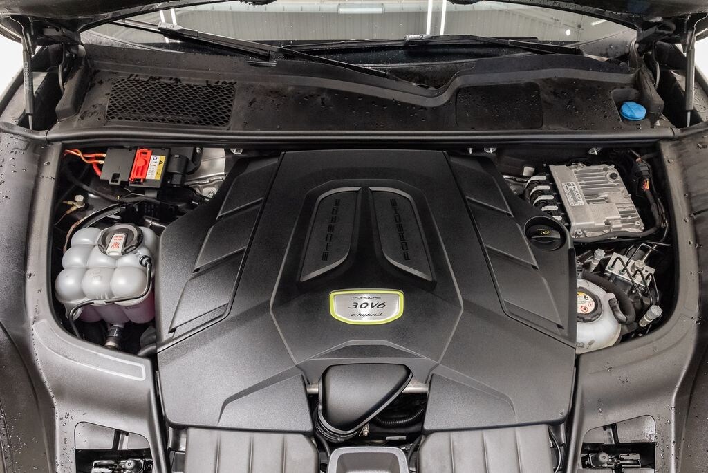 Used 2022 Porsche Cayenne E-Hybrid SUV