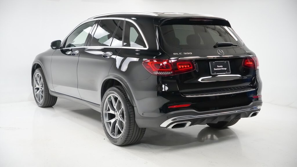 2021 Mercedes Benz GLC 300 photo 3