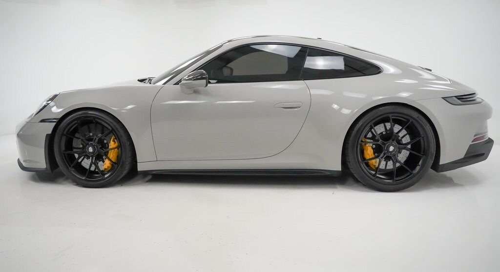 2022 Porsche 911 GT3 Touring photo 2