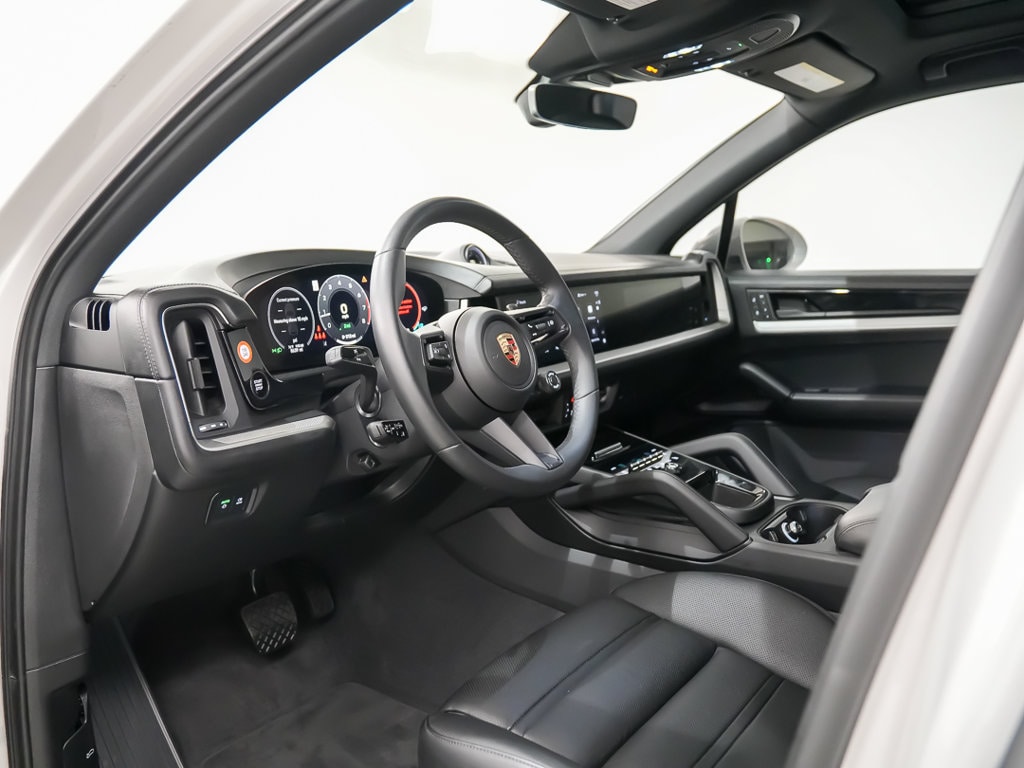 Certified 2025 Porsche Cayenne E-Hybrid SUV