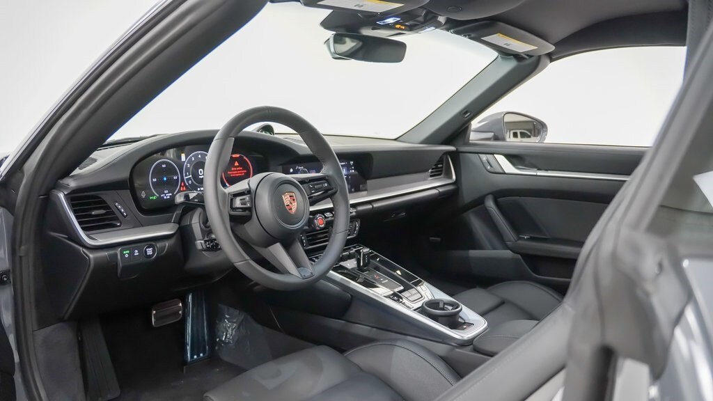 2026 Porsche 911 Cabriolet photo 4