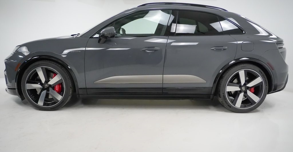 New 2025 Porsche Macan Electric Turbo SUV