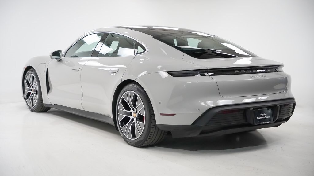 2024 Porsche Taycan 4S photo 3