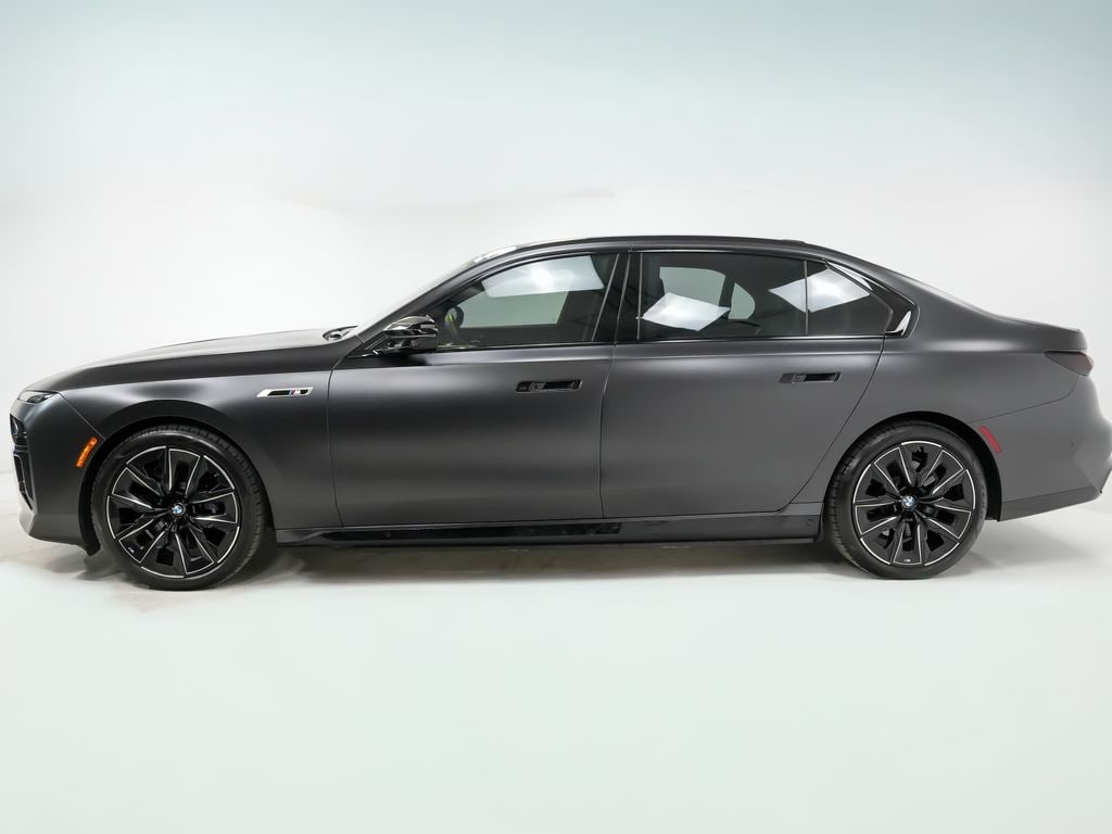 Used 2024 BMW i7 Base with VIN WBY83EH02RCP97986 for sale in Chicago, IL