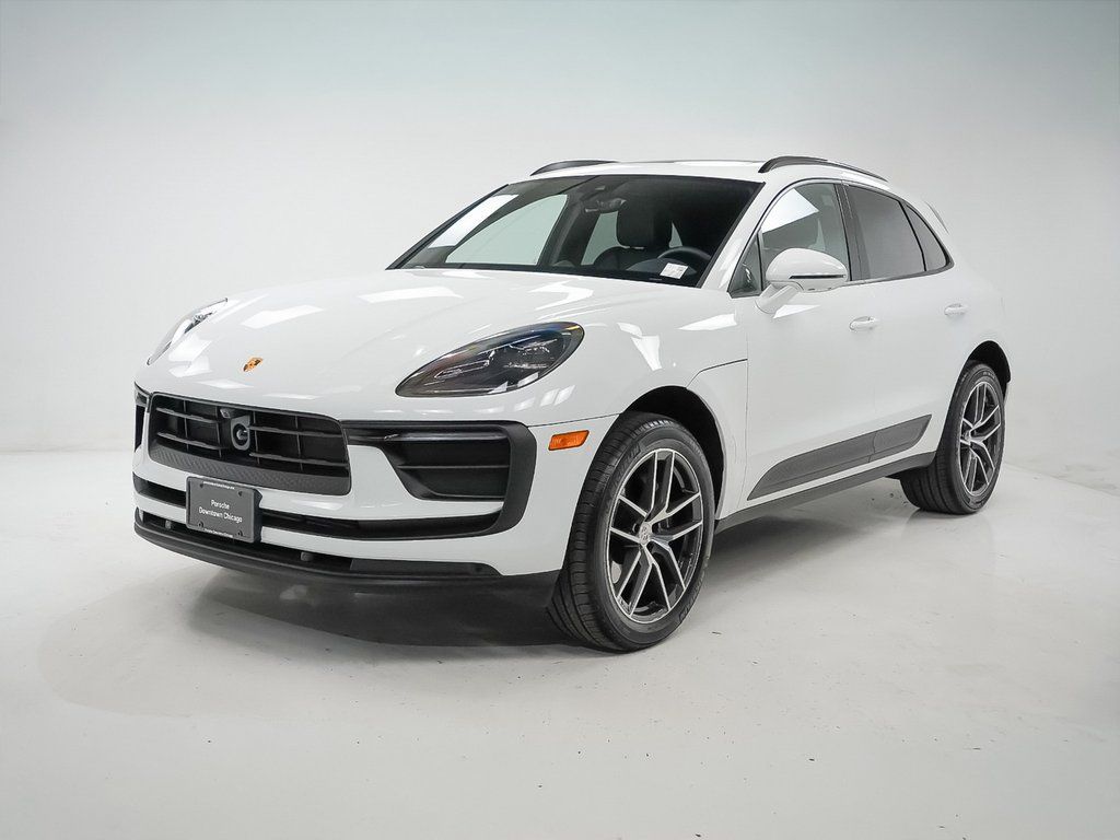 2025 Porsche Macan Base