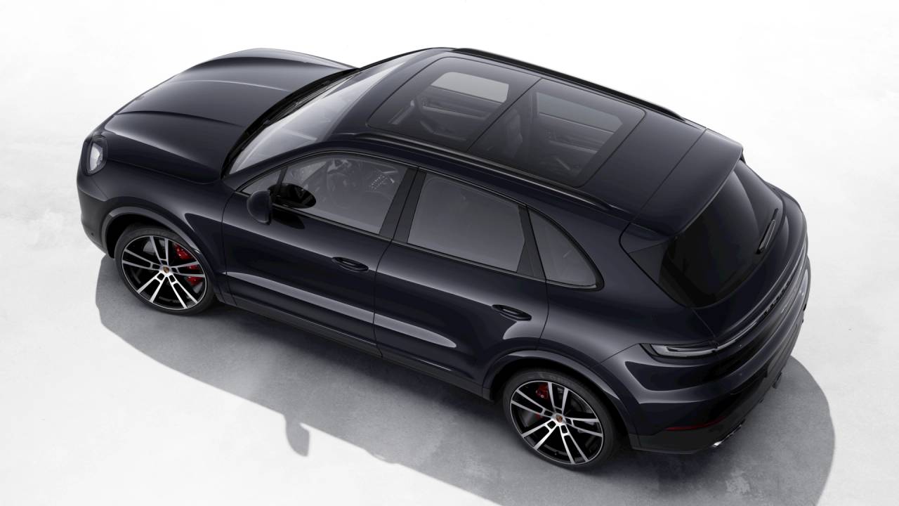 2026 Porsche Cayenne S photo 4