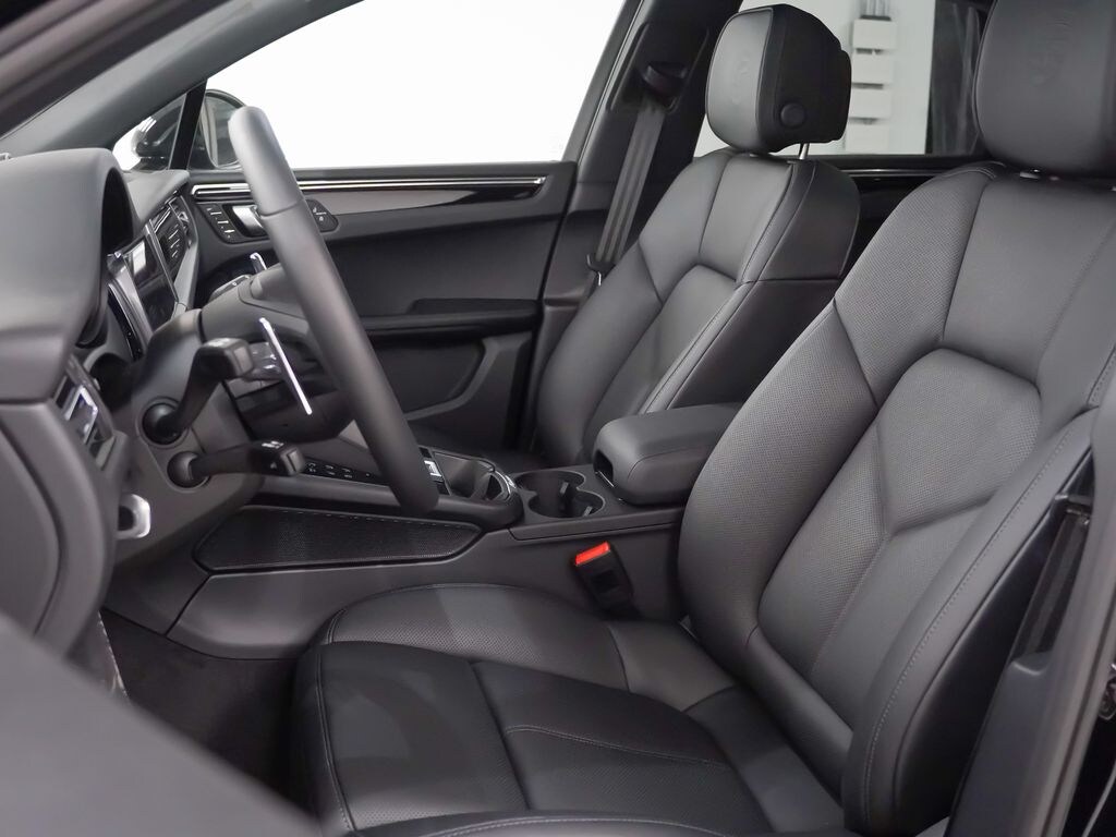 Certified 2026 Porsche Macan SUV