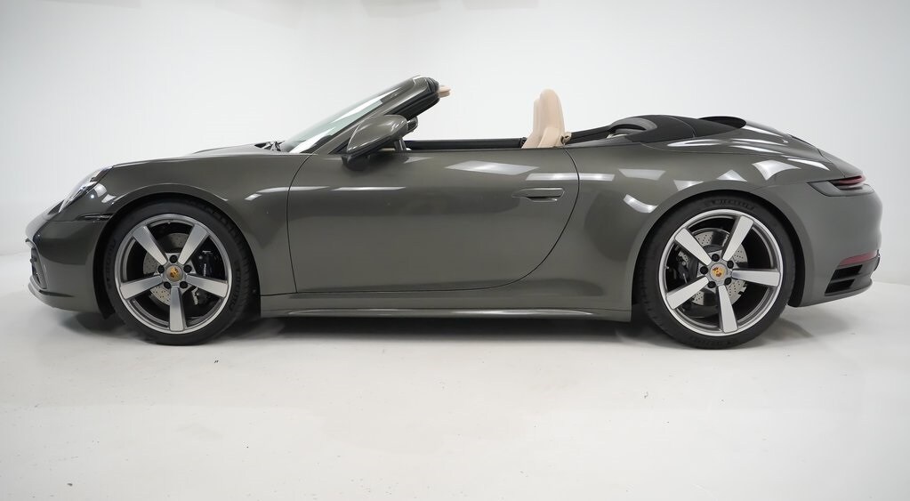 2022 Porsche 911 S Cabriolet photo 2
