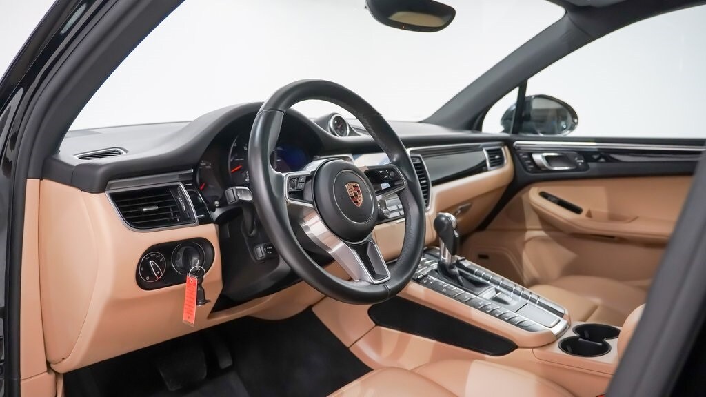 Used 2018 Porsche Macan SUV