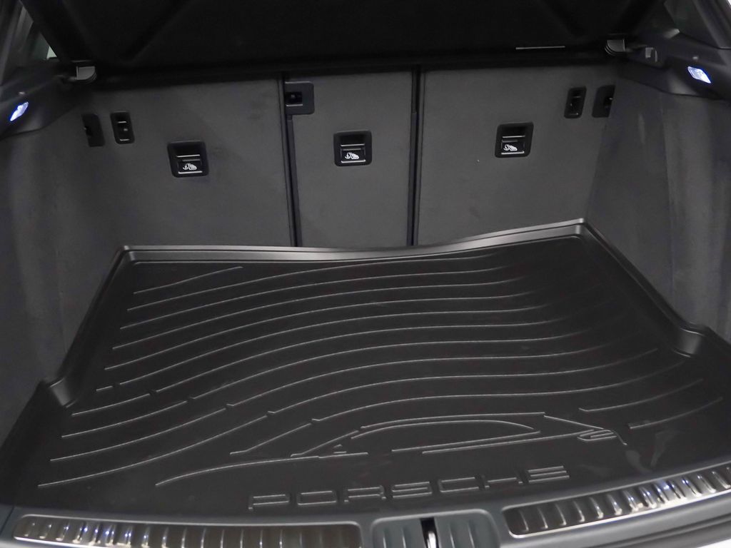 2026 Porsche Macan Base - Photo 13