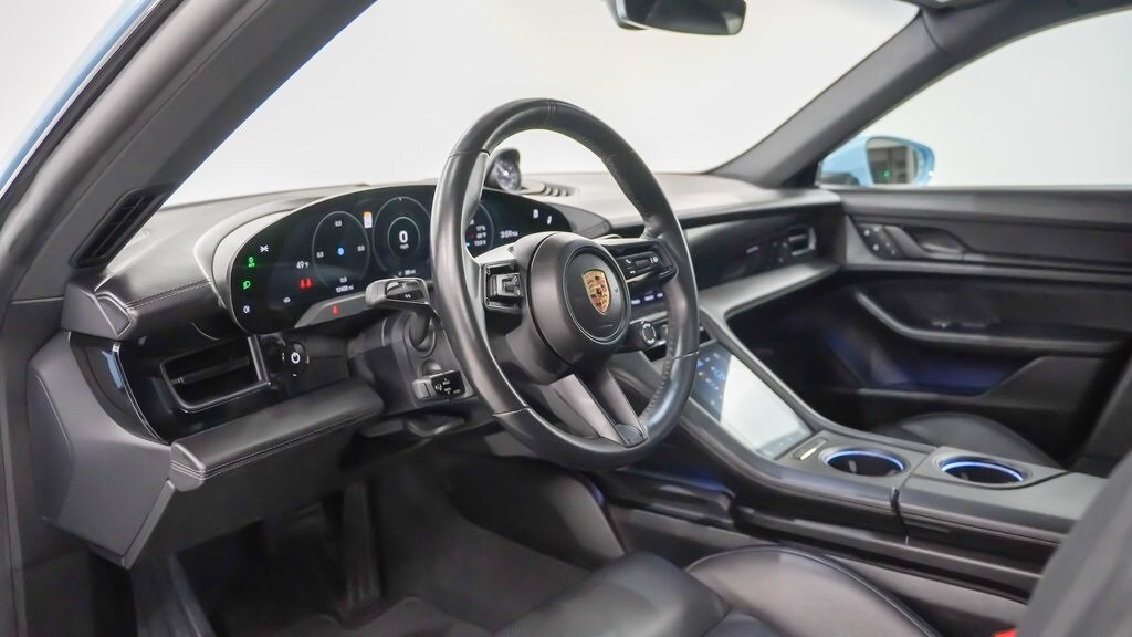 2024 Porsche Taycan 4S photo 4