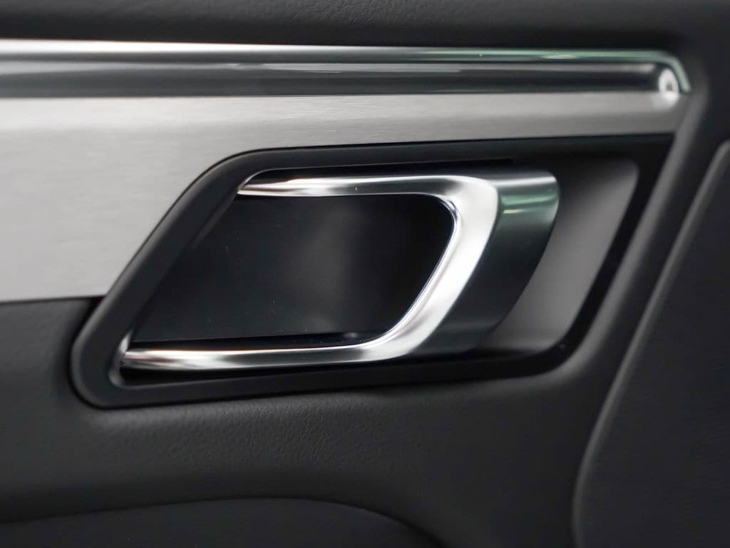 2026 Porsche Macan Base - Photo 15