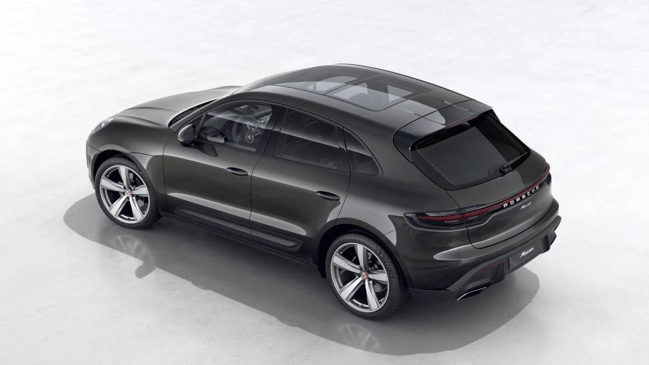 2026 Porsche Macan T photo 4