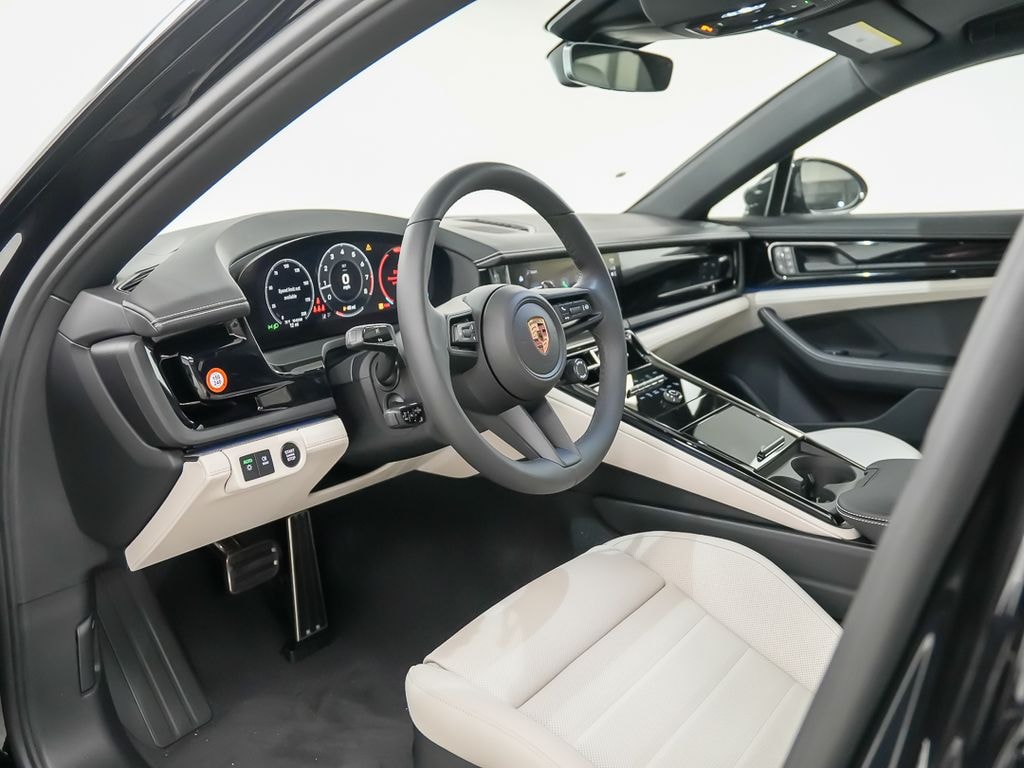 New 2026 Porsche Panamera 4 Hatchback