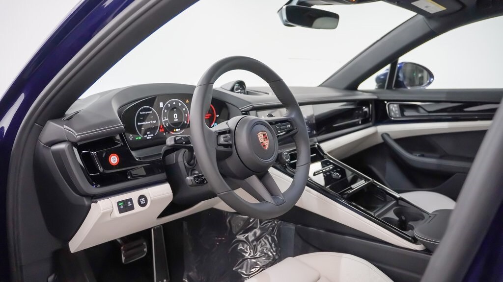 New 2026 Porsche Panamera 4 Hatchback