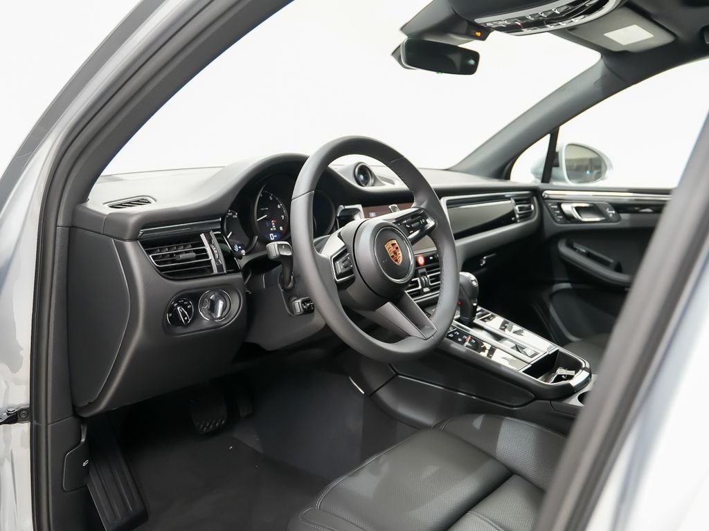 New 2026 Porsche Macan SUV