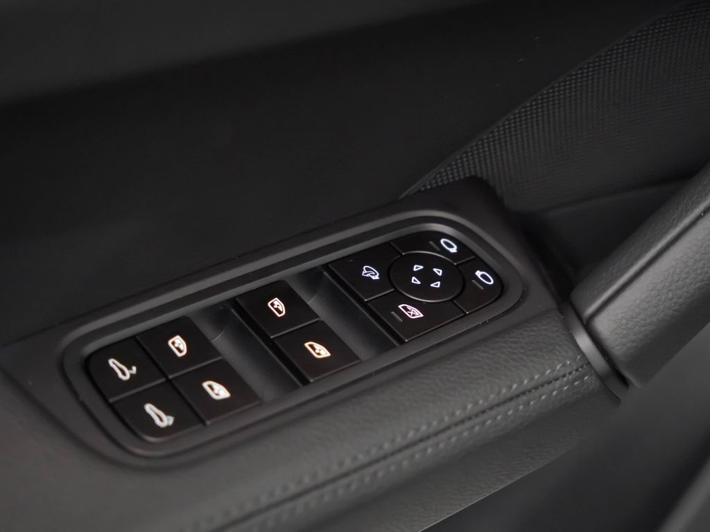 2025 Porsche Cayenne Coup Base - Photo 23