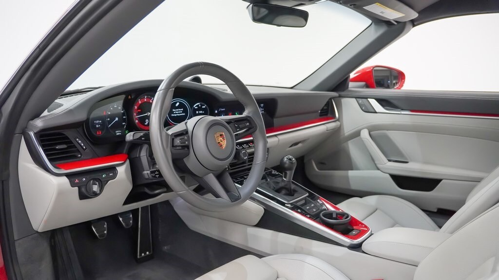 2023 Porsche 911 4S 4 GTS photo 4