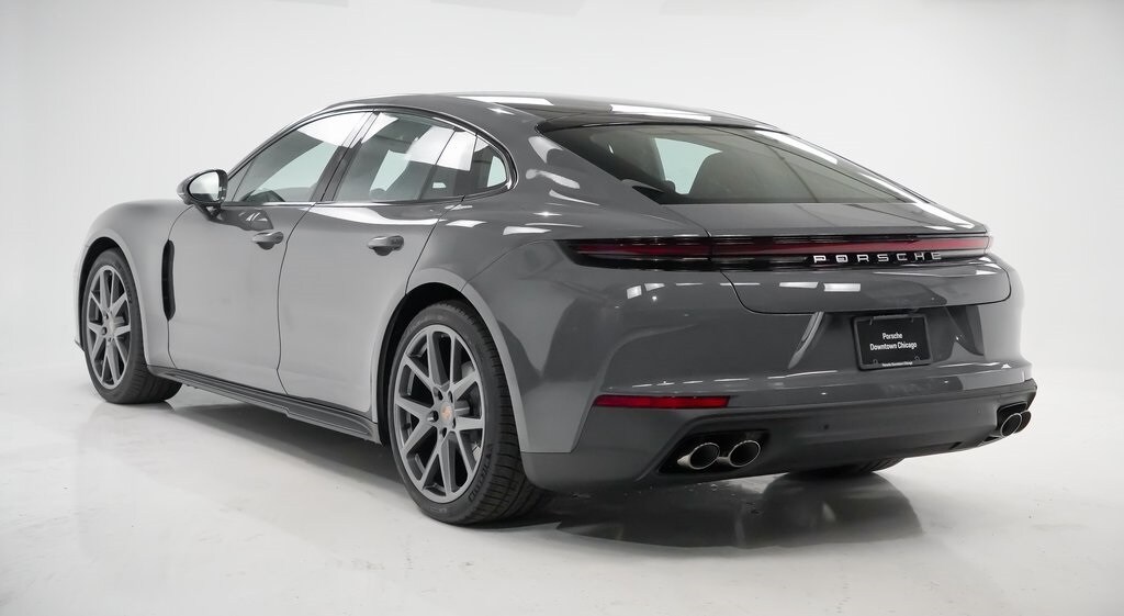 2025 Porsche Panamera 4 photo 3