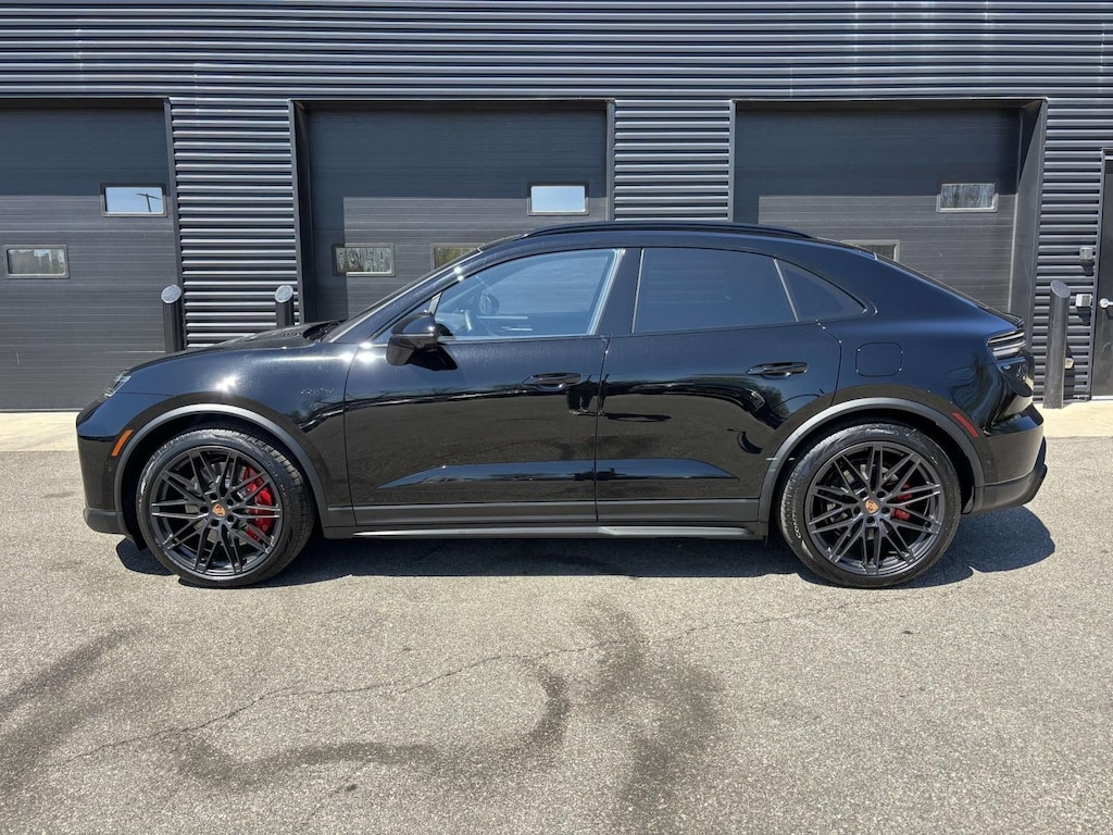 New 2026 Porsche Macan Electric SUV