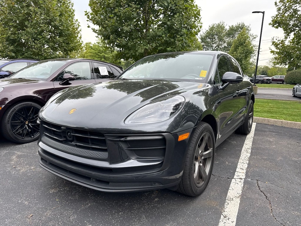 Certified 2022 Porsche Macan Base SUV
