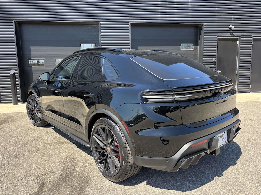 New 2026 Porsche Macan Electric SUV