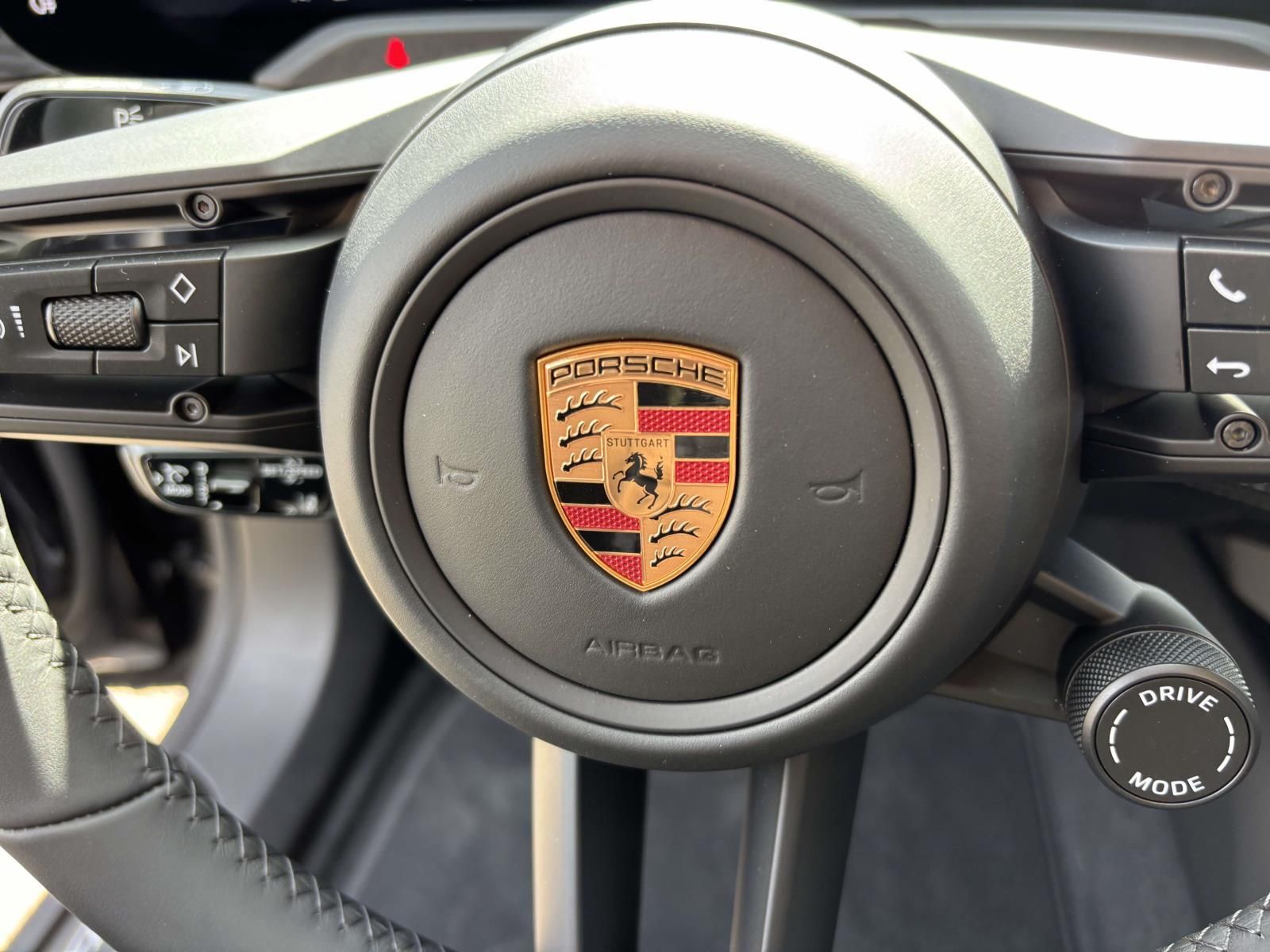2026 Porsche Taycan Base - Photo 25