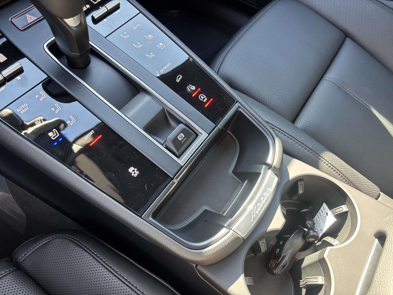 2026 Porsche Macan Base - Photo 28