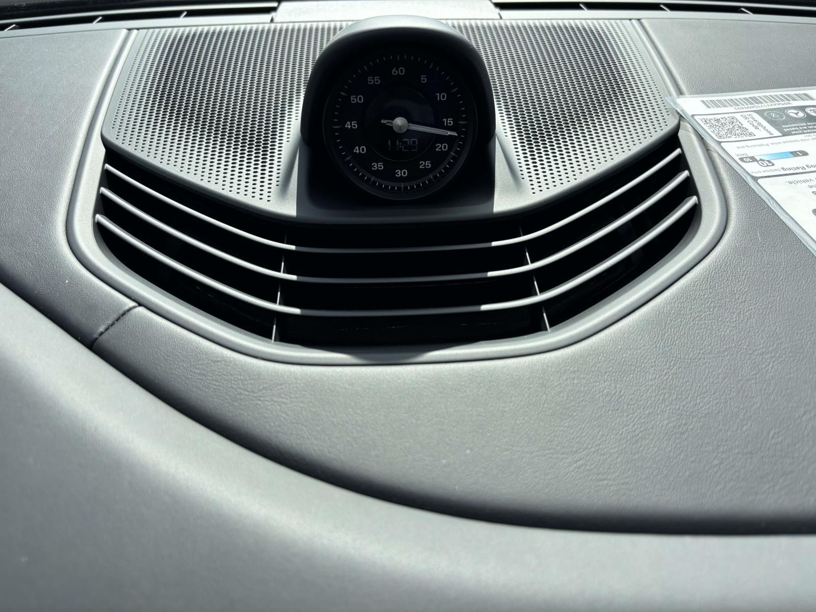 2026 Porsche Taycan Base - Photo 32