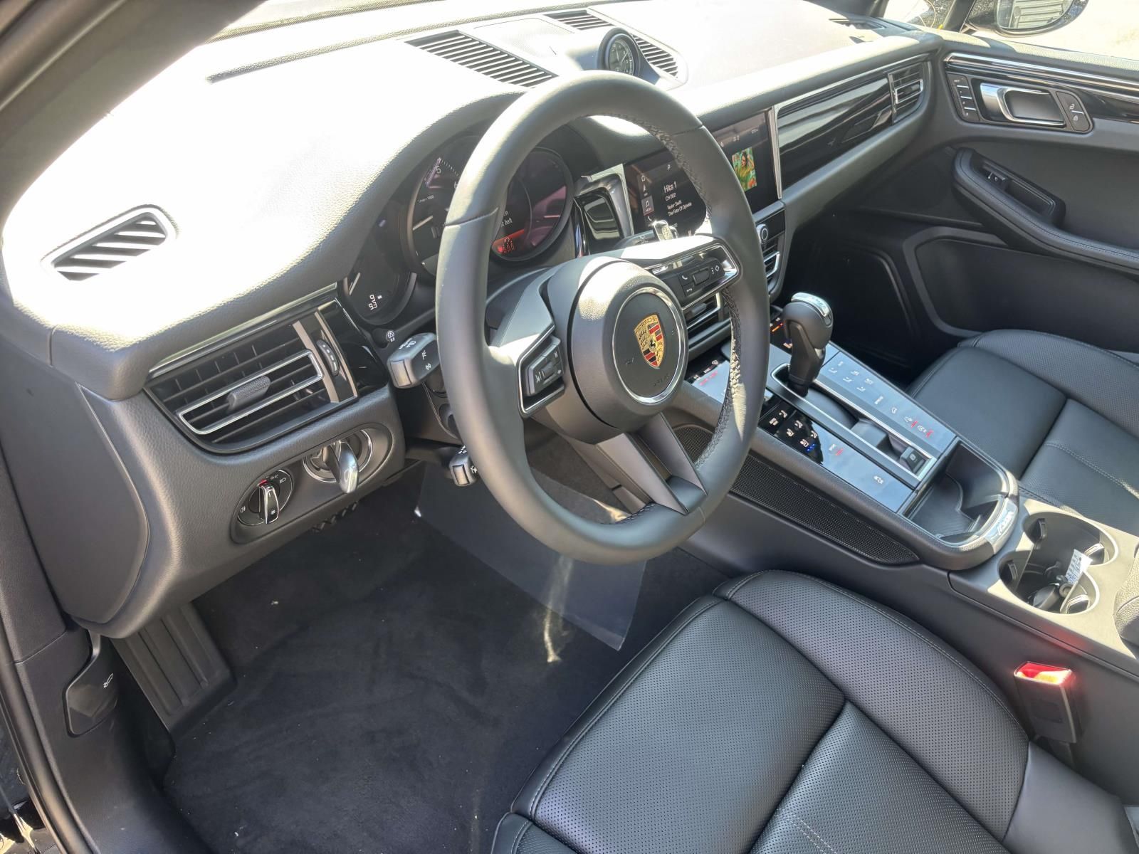 2026 Porsche Macan Base - Photo 20