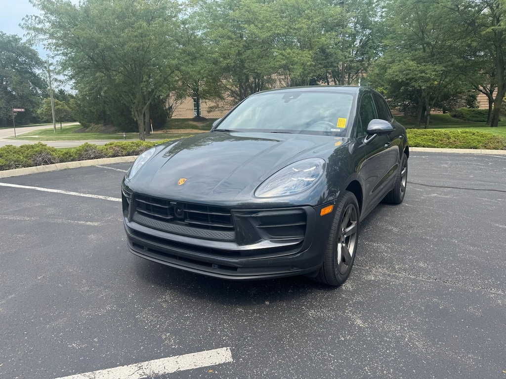 Certified 2022 Porsche Macan Base SUV