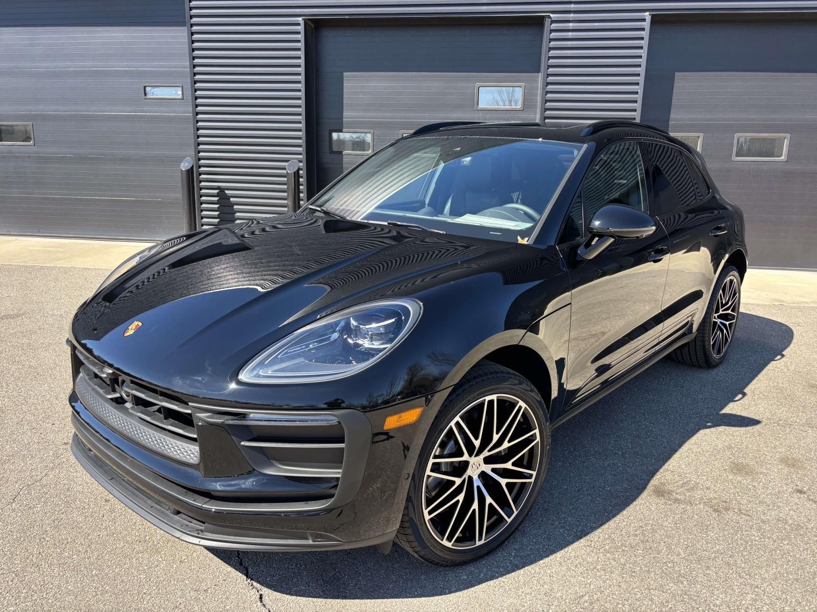 2026 Porsche Macan Base