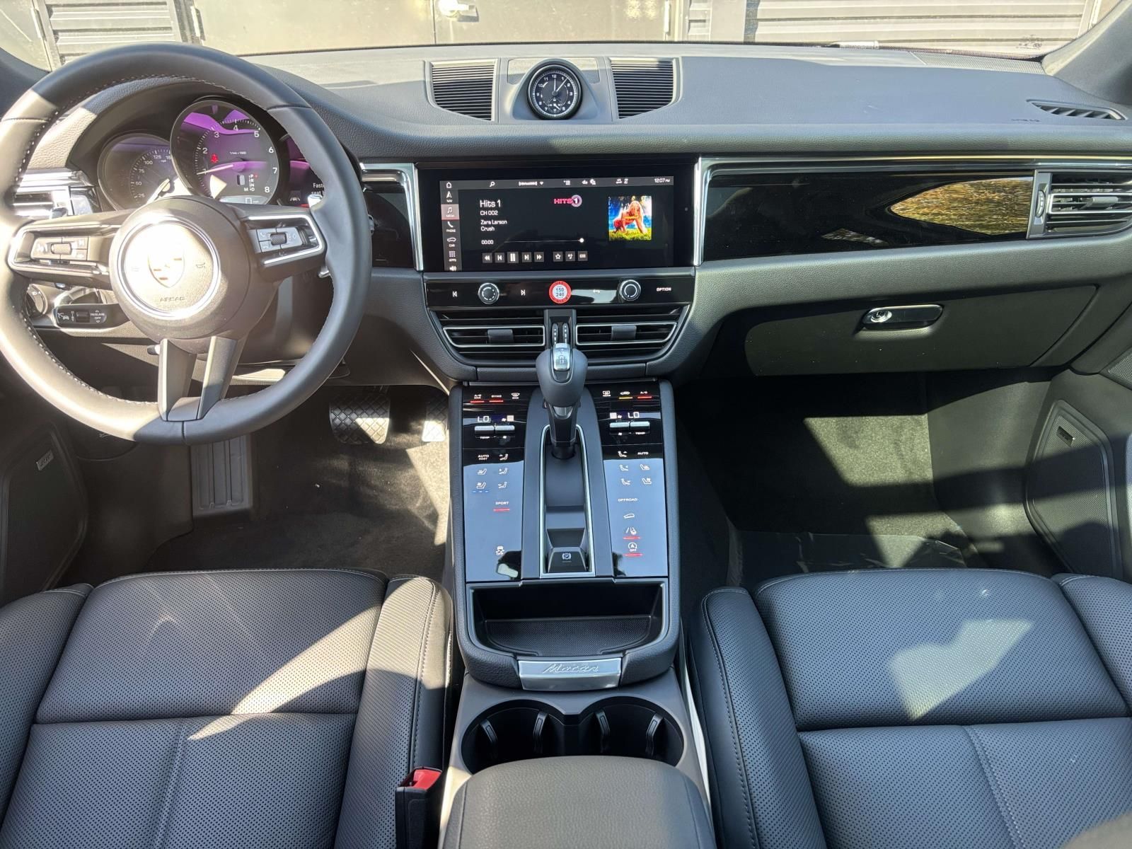 2026 Porsche Macan Base - Photo 13