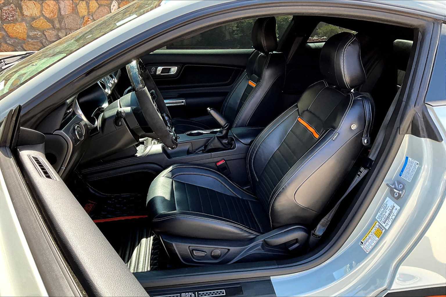 2021 Ford Mustang Mach 1 photo 4