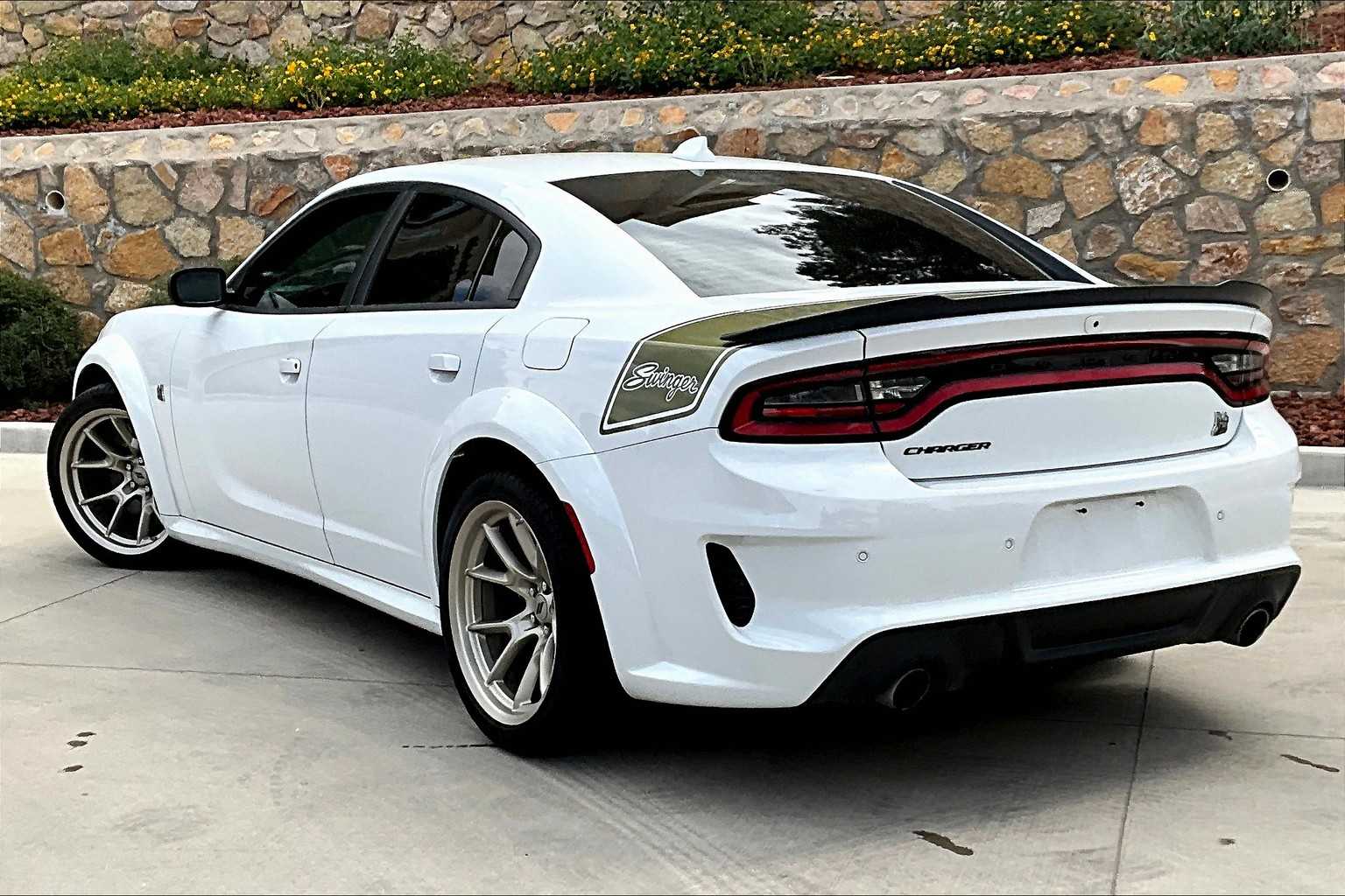2023 Dodge Charger Scat Pack Widebody photo 2