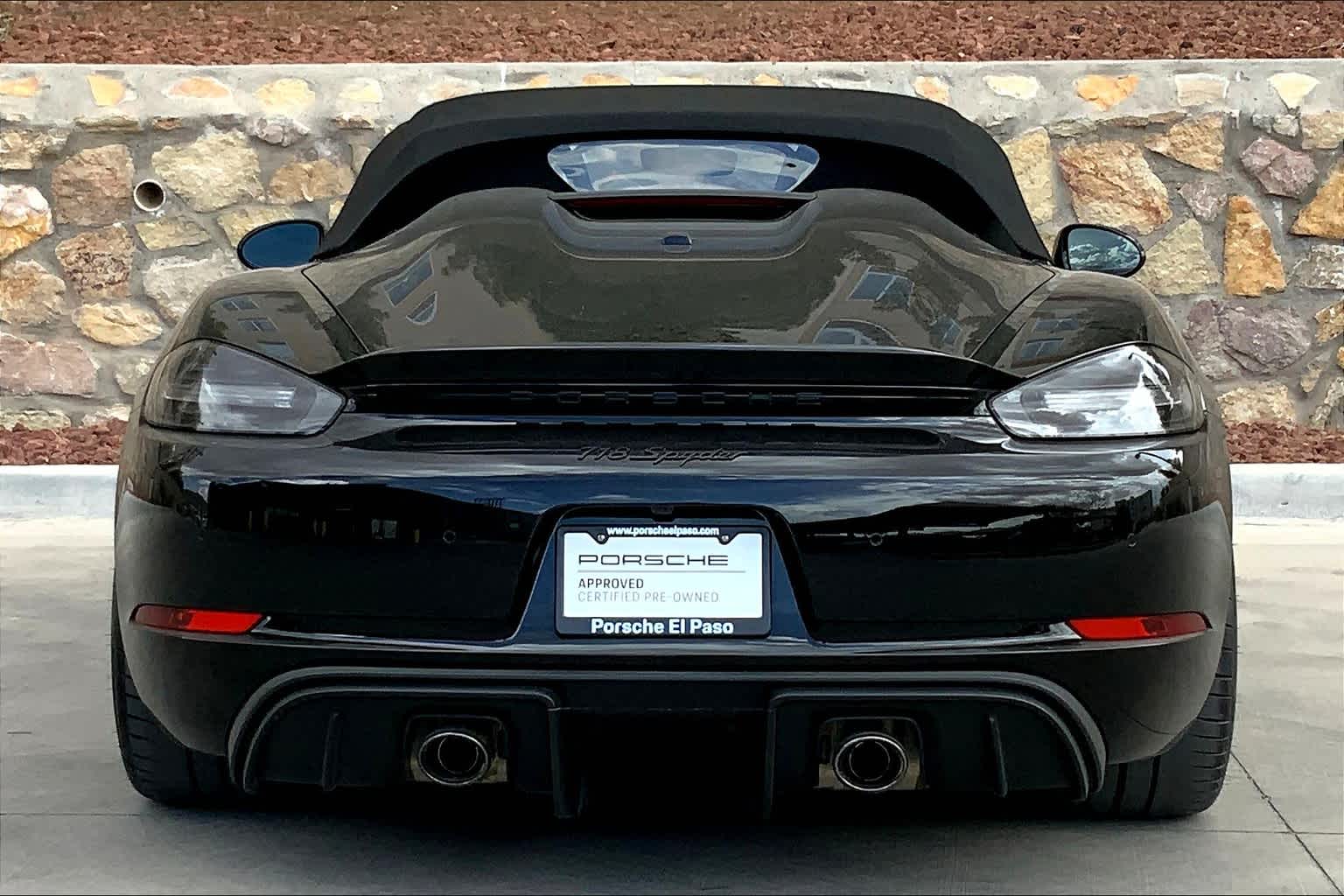 2022 Porsche Boxster Spyder photo 3
