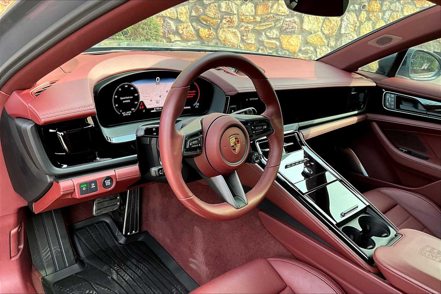 2025 Porsche Panamera 4 photo 3