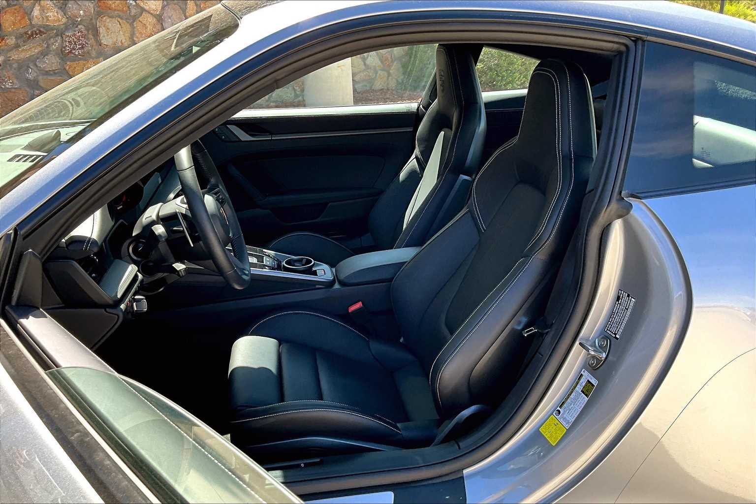 2023 Porsche 911 S photo 4