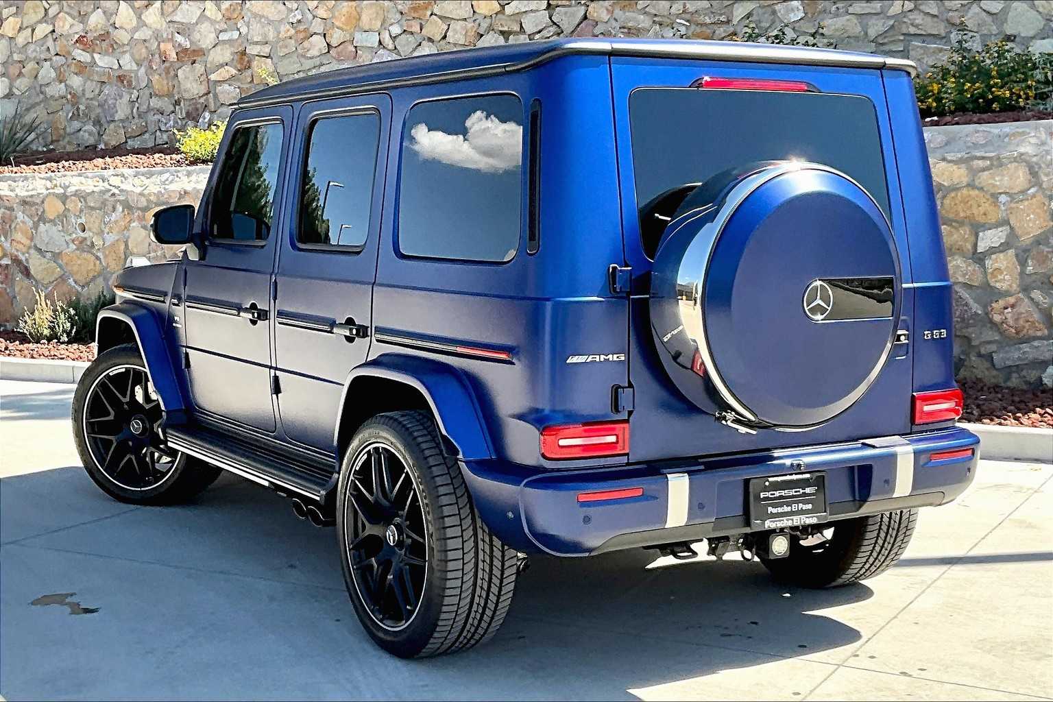 2025 Mercedes Benz G AMG 63 photo 2