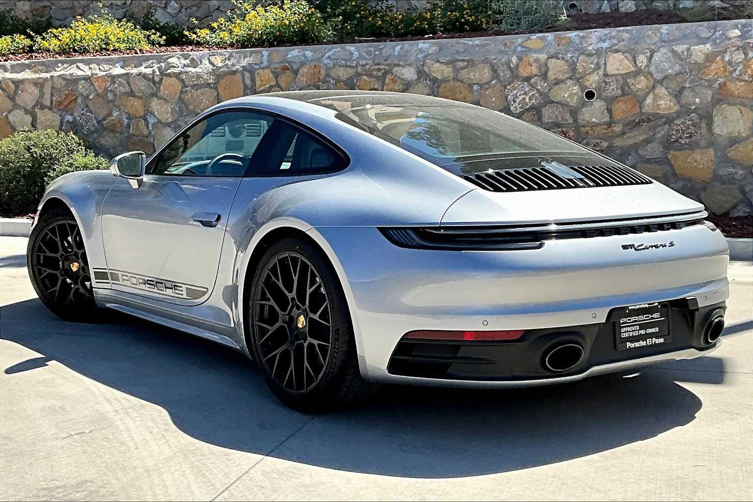 2023 Porsche 911 S photo 2