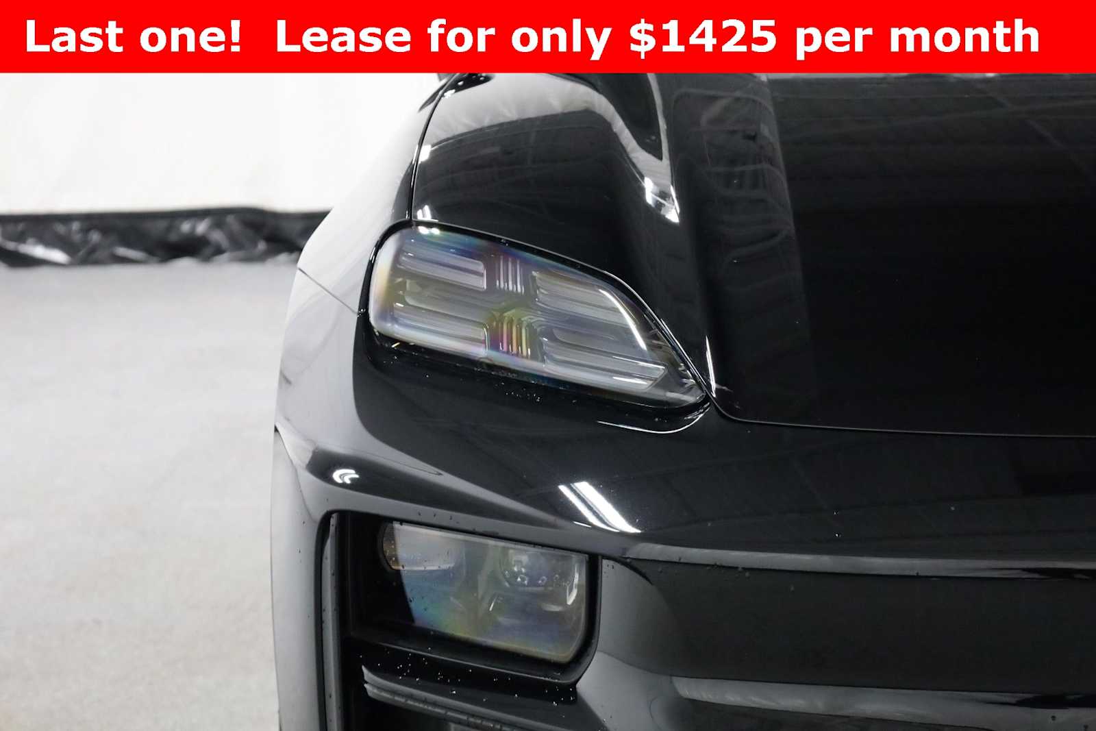 Thumbnail: 2025 Porsche Macan - 15