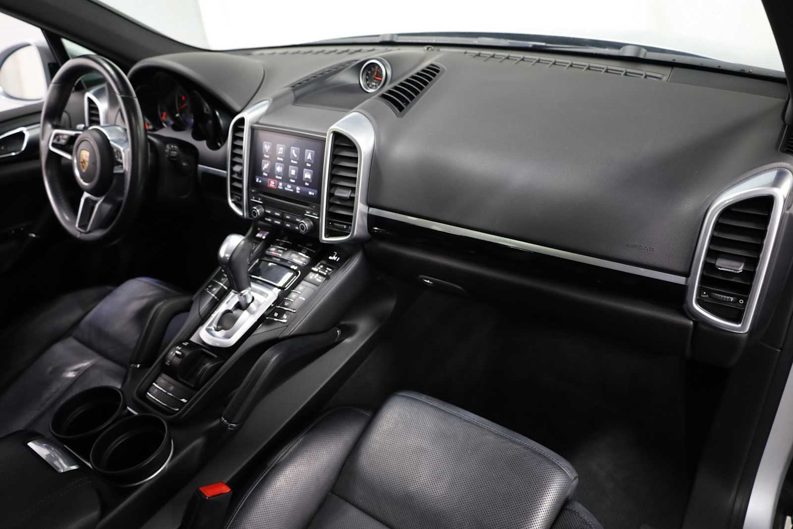 Thumbnail: 2017 Porsche Cayenne - 14