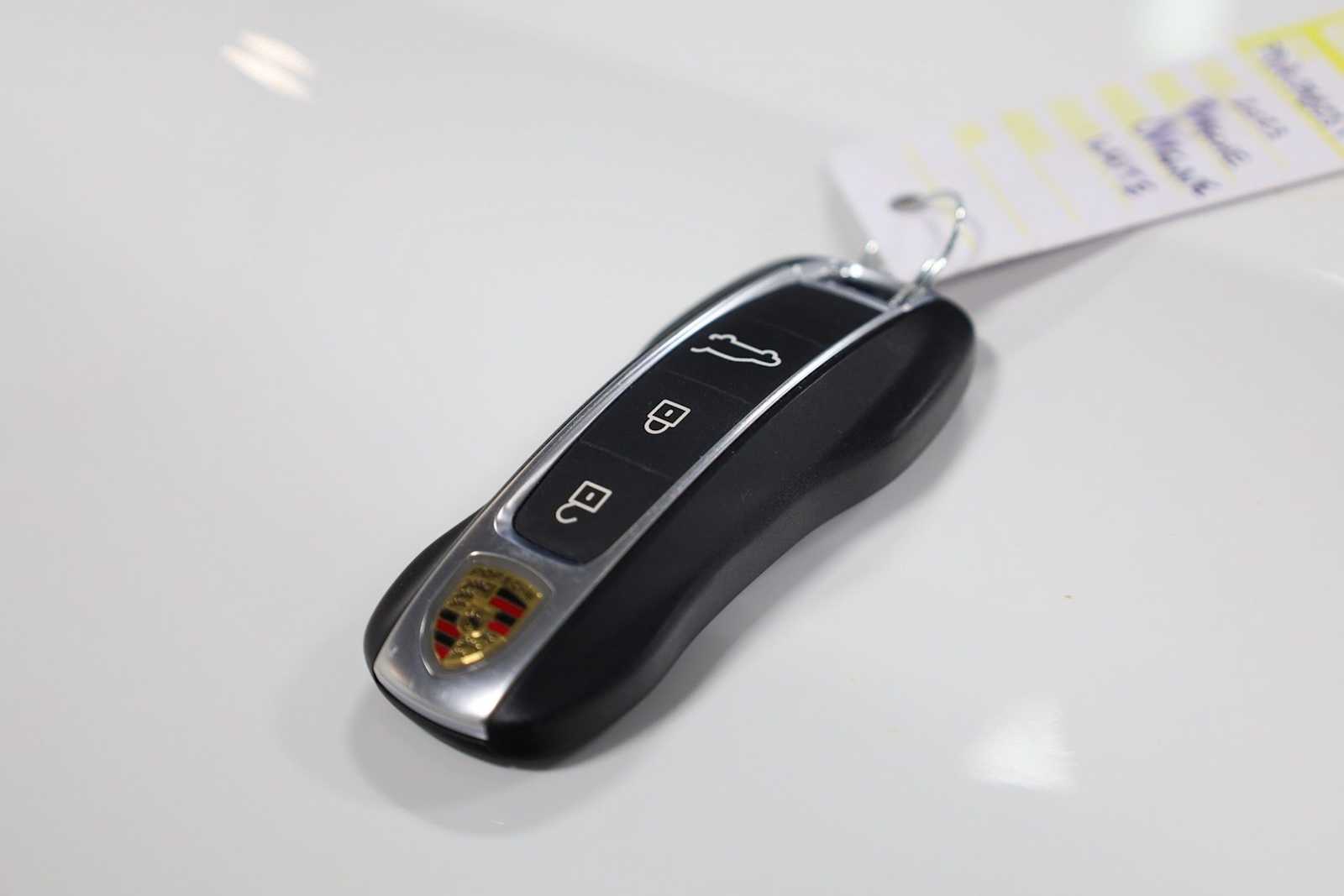 Thumbnail: 2023 Porsche Cayenne - 43