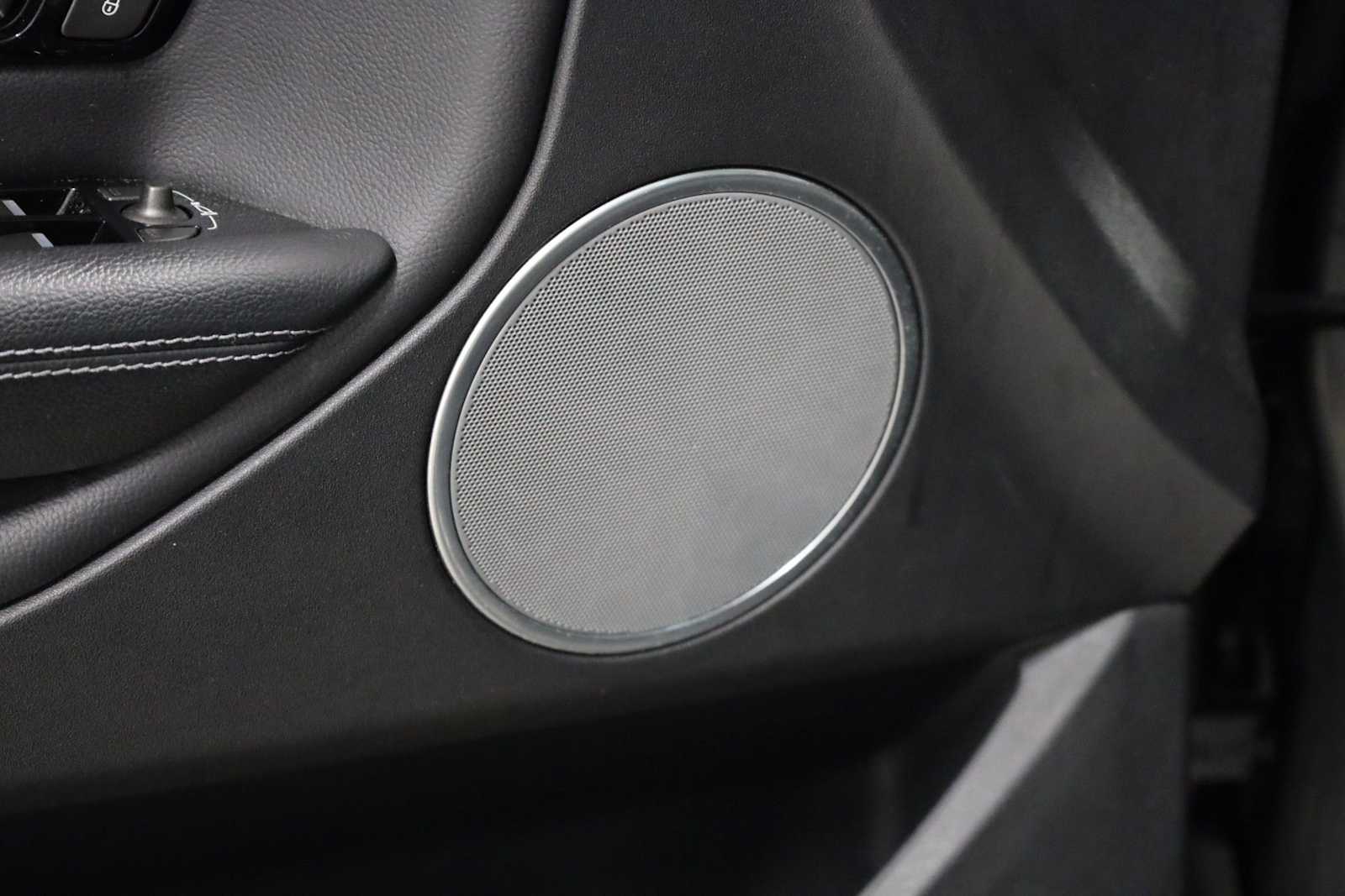 Thumbnail: 2017 Land Rover Range Rover Evoque - 17