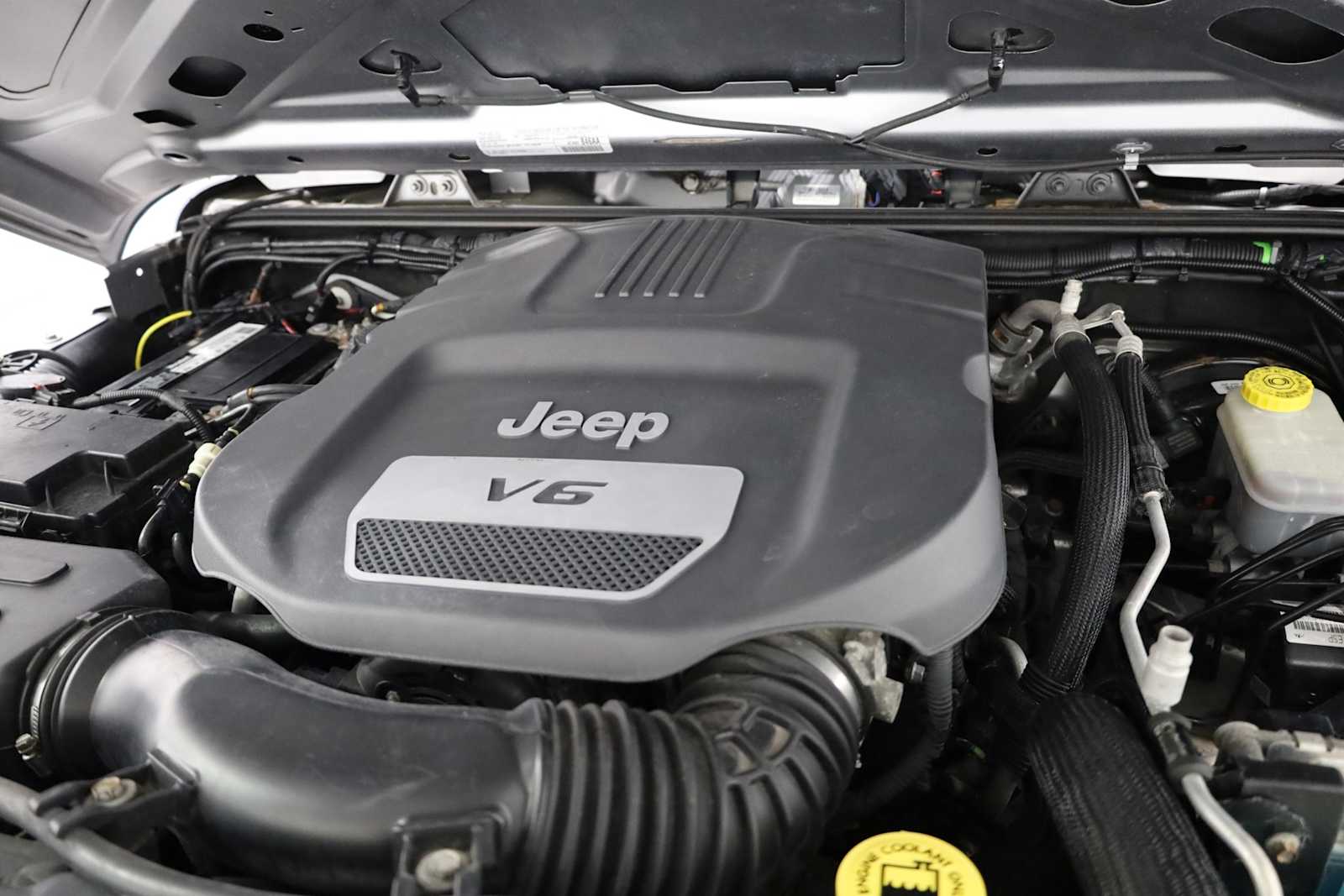 Thumbnail: 2017 Jeep Wrangler - 35